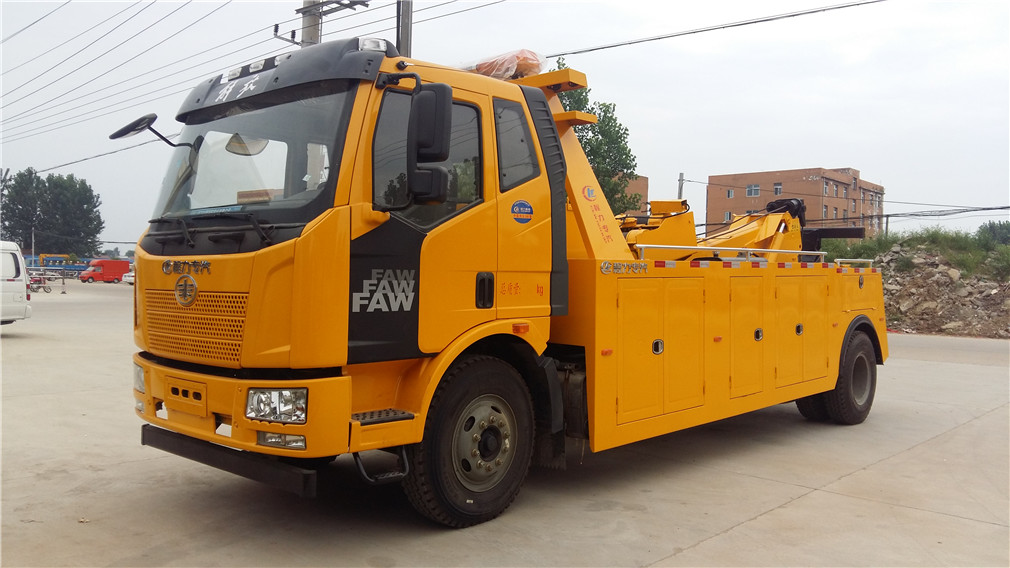 解放J6大型重型清障車16w